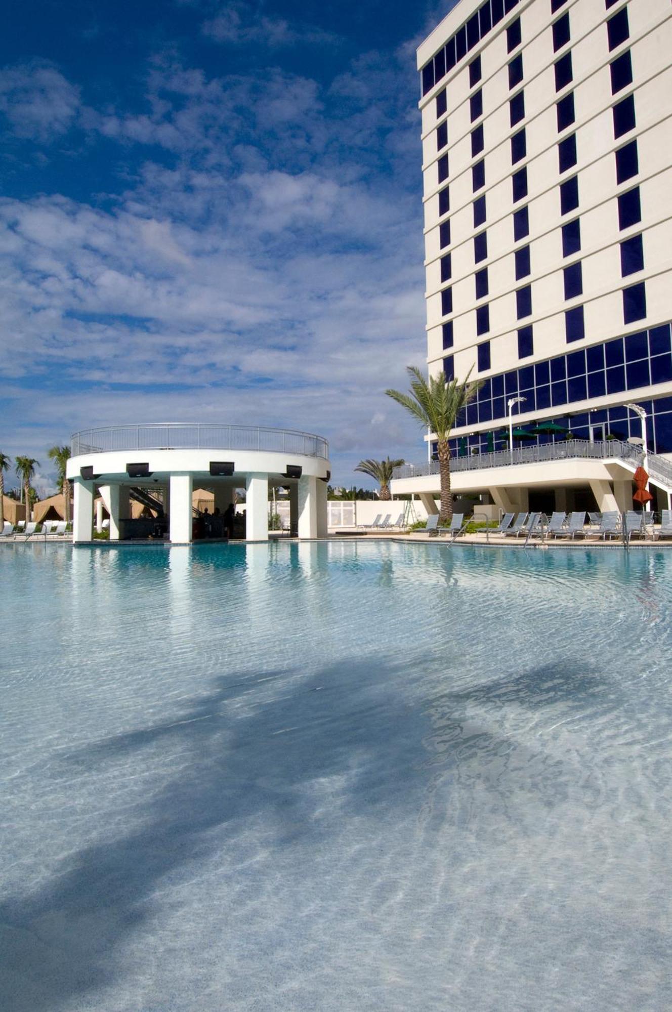 Hard Rock Hotel & Casino Biloxi Exterior foto The pool at the Hilton San Diego Bayfront